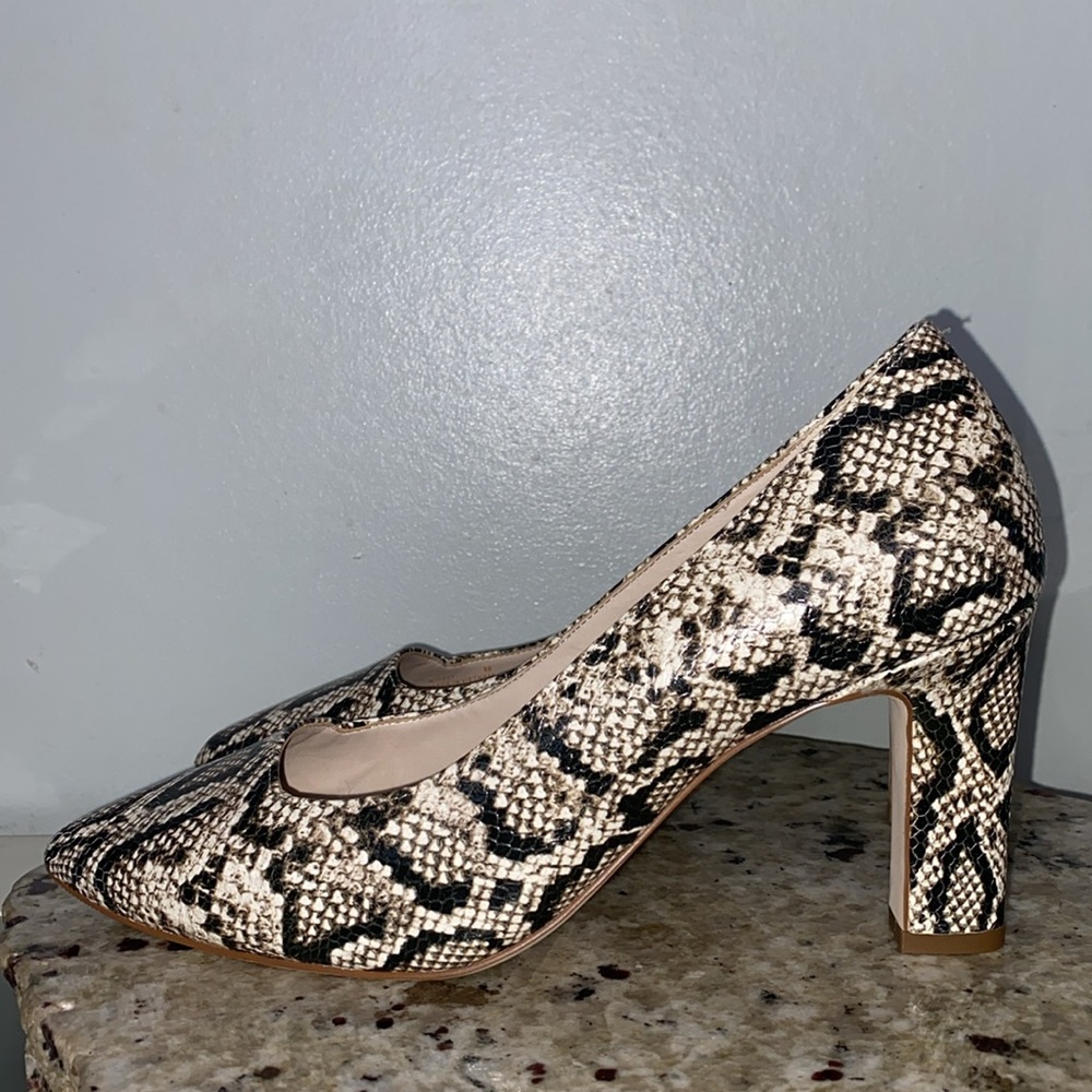 Cole Haan Snake Skin Embossed Leather Pointed Toe Square Heel Pumps Size 8 NWOB - Picture 7 of 16